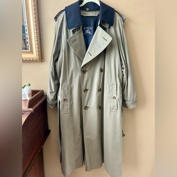Burberrys Long Gabardine Trench Coat Wool Lining Vintage 90s Size 40R - Picture 10 of 16